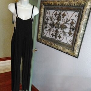 Kori Black Jumpsuit -wideleg-so fun & comfy Sz S